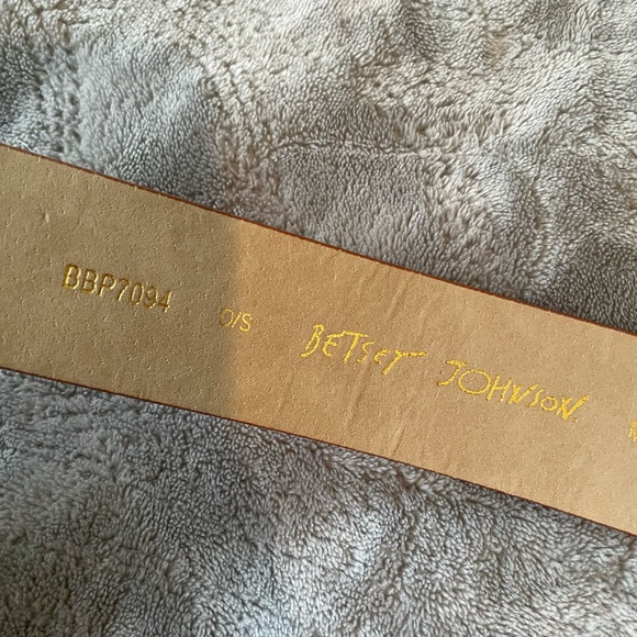 Betsy Johnson brown belt 37” - Picture 5 of 11